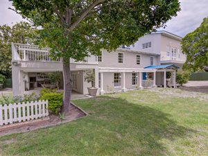 5 Bedroom House in Montclair