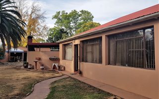 3 Bedroom House in Kirkwood