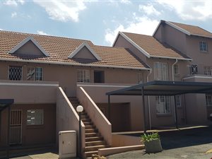 1 Bed Apartment in Radiokop
