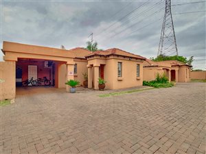 3 Bed Simplex in Kilner Park