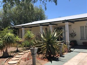 4 Bed House in Hospital Hill
