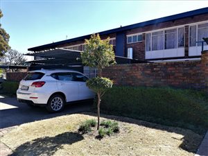2 Bed Townhouse in Roseville