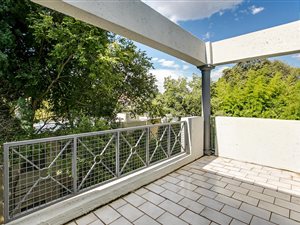 2 Bed Apartment in Melrose North