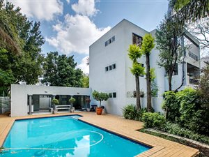 2 Bed Apartment in Melrose North