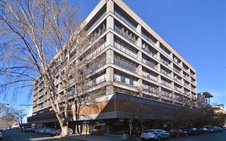 0.5 Bedroom Apartment in Johannesburg Central and CBD