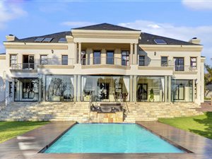 6 Bedroom House in Khyber Rock