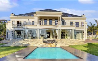 6 Bedroom House in Khyber Rock