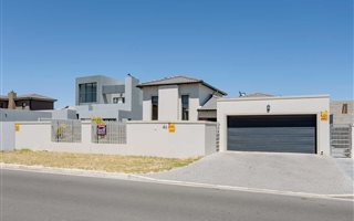 3 Bedroom House in Parklands North