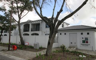 2 Bedroom Apartment in Schoongezicht