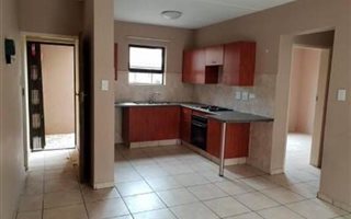 2 Bedroom Townhouse in Parkrand