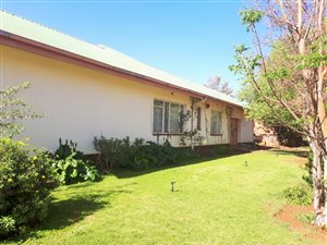4 Bed House in Danielskuil