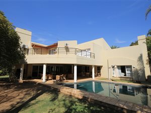 4 Bed House in Dainfern Golf Estate
