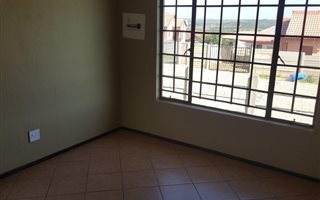 3 Bedroom House in Mahube Valley