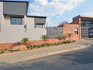 4 Bedroom Cluster in Bryanston