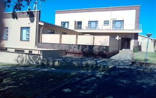1 Bedroom Apartment in Pinetown Central