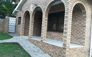 3 Bedroom House in Clare Estate