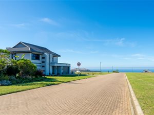 793 m² Land available in Le Grand Golf Estate
