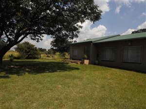 2 ha Farm in Hillside AH