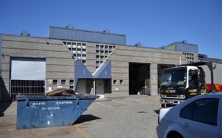 243 m² Commercial space in Maitland