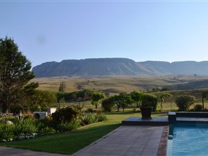 4 Bed House in Bergsig