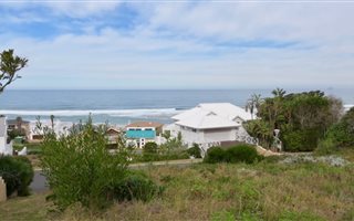 557 m² Land available in Pienaarstrand