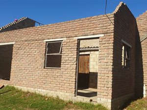 3 Bed House in Kwanonqaba