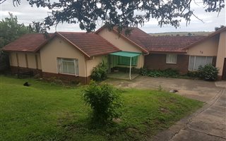 4 Bedroom House in Bisley
