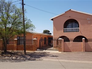 7 Bed House in New Rest