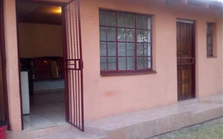 1 Bedroom Apartment in Crystal Park
