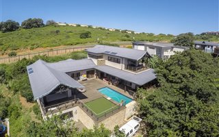 5 Bedroom House in Simbithi Estate