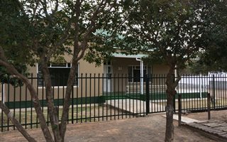 4 Bedroom House in Murraysburg