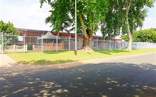 2 Bedroom Simplex in Hermanstad