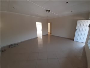 4 Bed House in Bluff