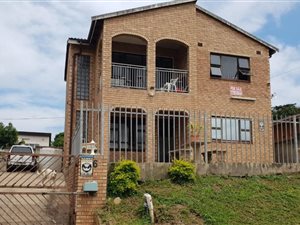 5 Bed House in Dawnside