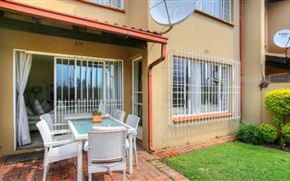 3 Bedroom Apartment in Corlett Gardens