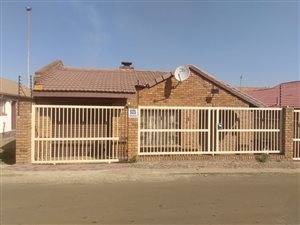 5 Bed House in Pimville