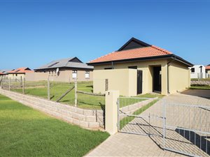 2 Bed House in Kidds Beach