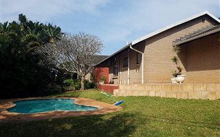 5 Bedroom House in Southbroom