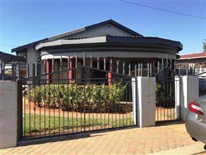 4 Bed House in Wolmaranstad