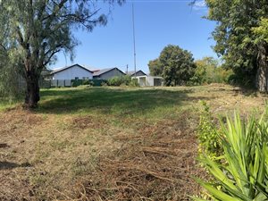 1784 m² Land available in Fontainebleau