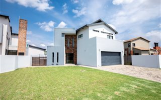 4 Bedroom House in Newmark Estate