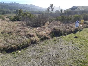 987 m² Land available in Hersham