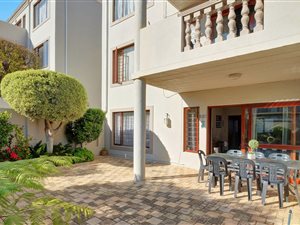 2 Bed Apartment in Cheltondale