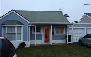 2 Bedroom House in Blouberg Sands