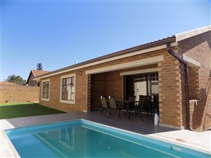 3 Bedroom Townhouse in Pioneer Park