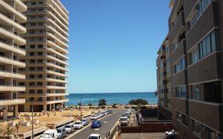3 Bedroom Apartment in Three Anchor Bay