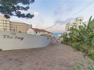 3 Bed Apartment in Willard Beach