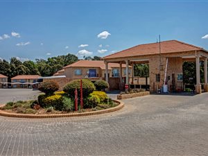 2 Bed Apartment in Randfontein