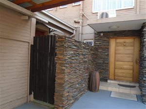 3 Bed Townhouse in Three Rivers North