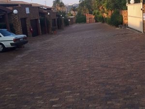 3 Bed Townhouse in Corlett Gardens